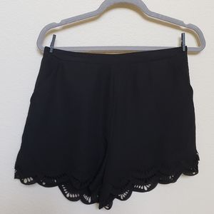LC Lauren Conrad Scalloped Black Shorts w Pockets